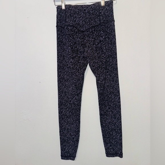 Black and Purple Patterned Leggings - Picture 3 of 4